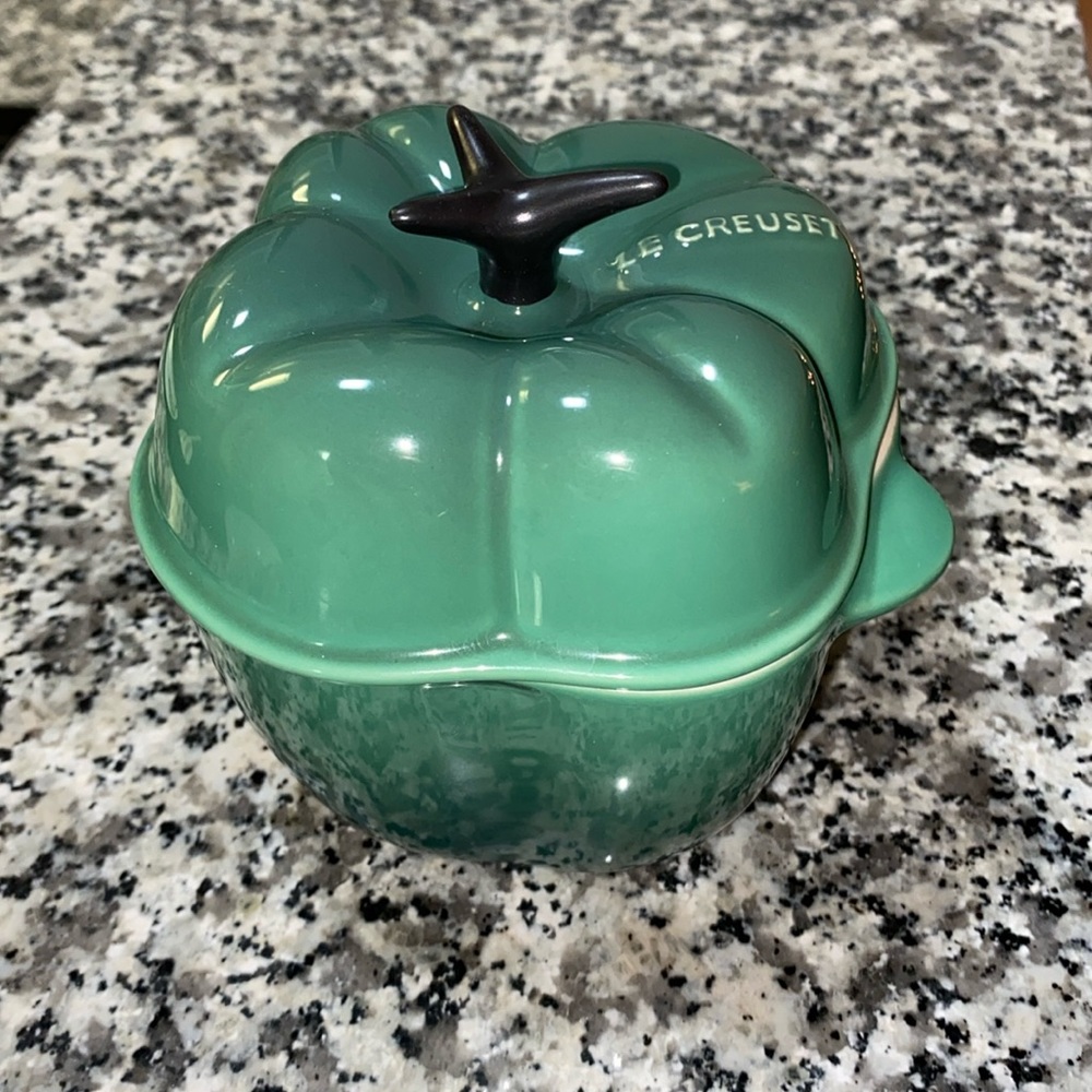 Le Creuset Green Bell Pepper